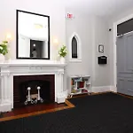 Charming Studio On Boston\'S Iconic Newbury St. #8