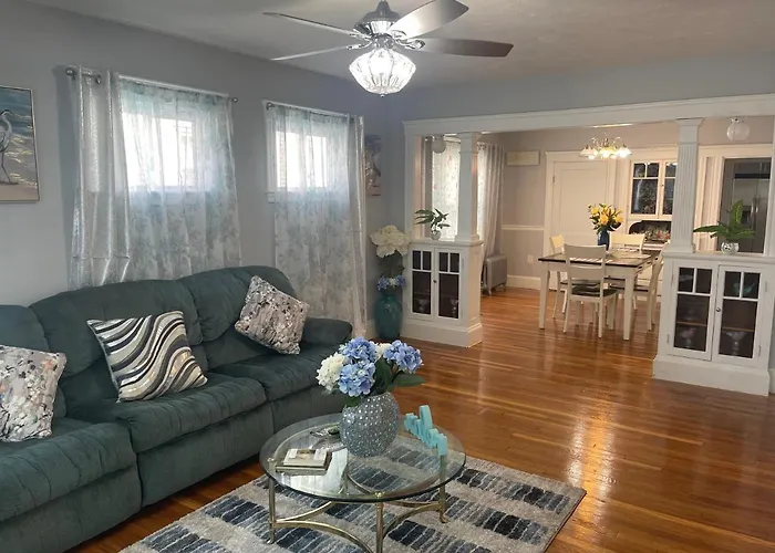 Boston Luxury 2 Bedroom Private Condo