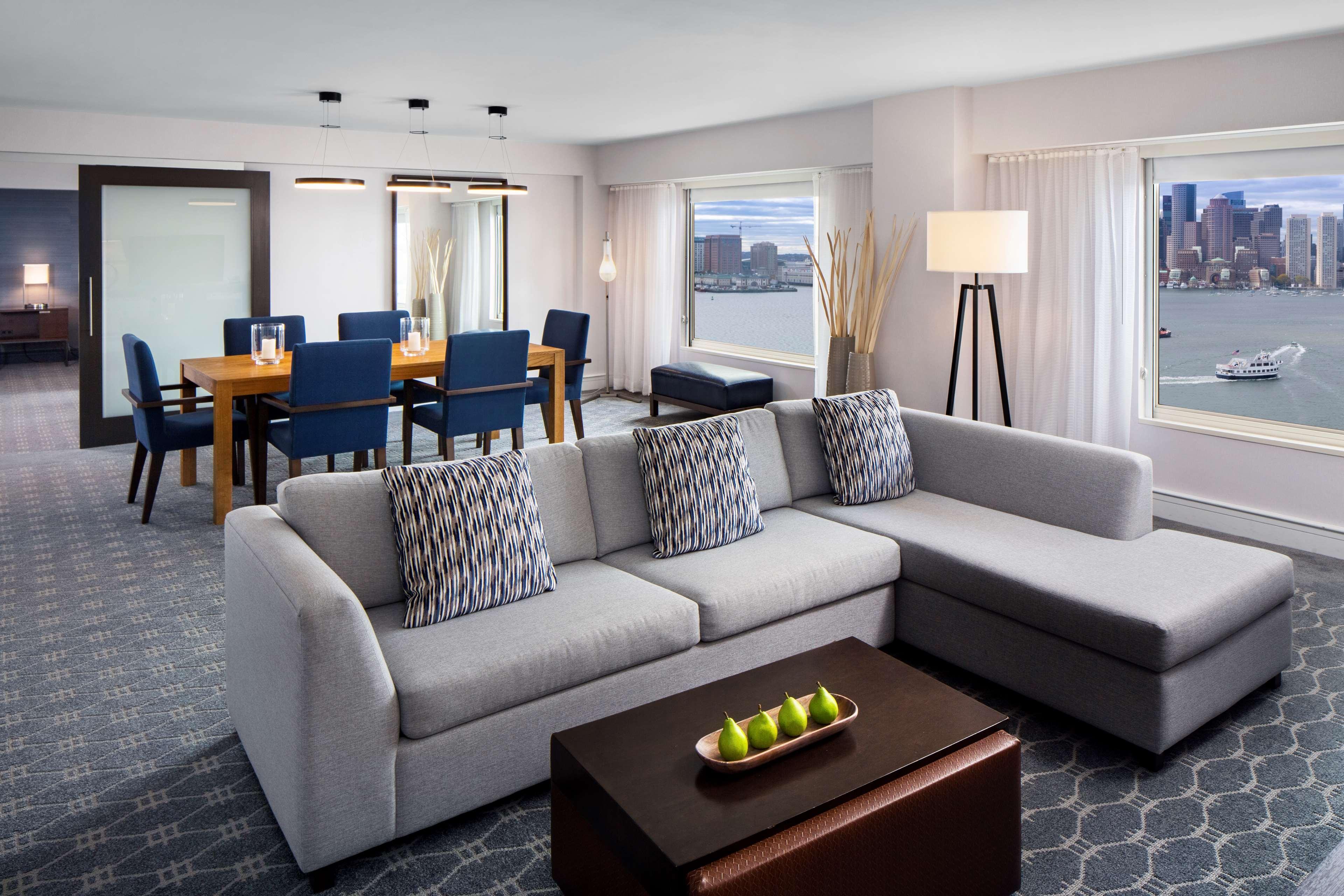 Hotel Hyatt Regency Harbor 4*