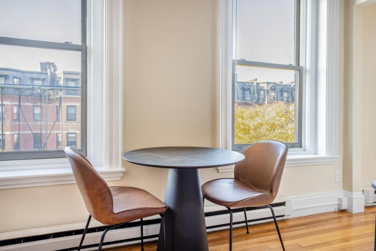 Back Bay 1br W Wd Nr Newbury St Bos-813 Boston