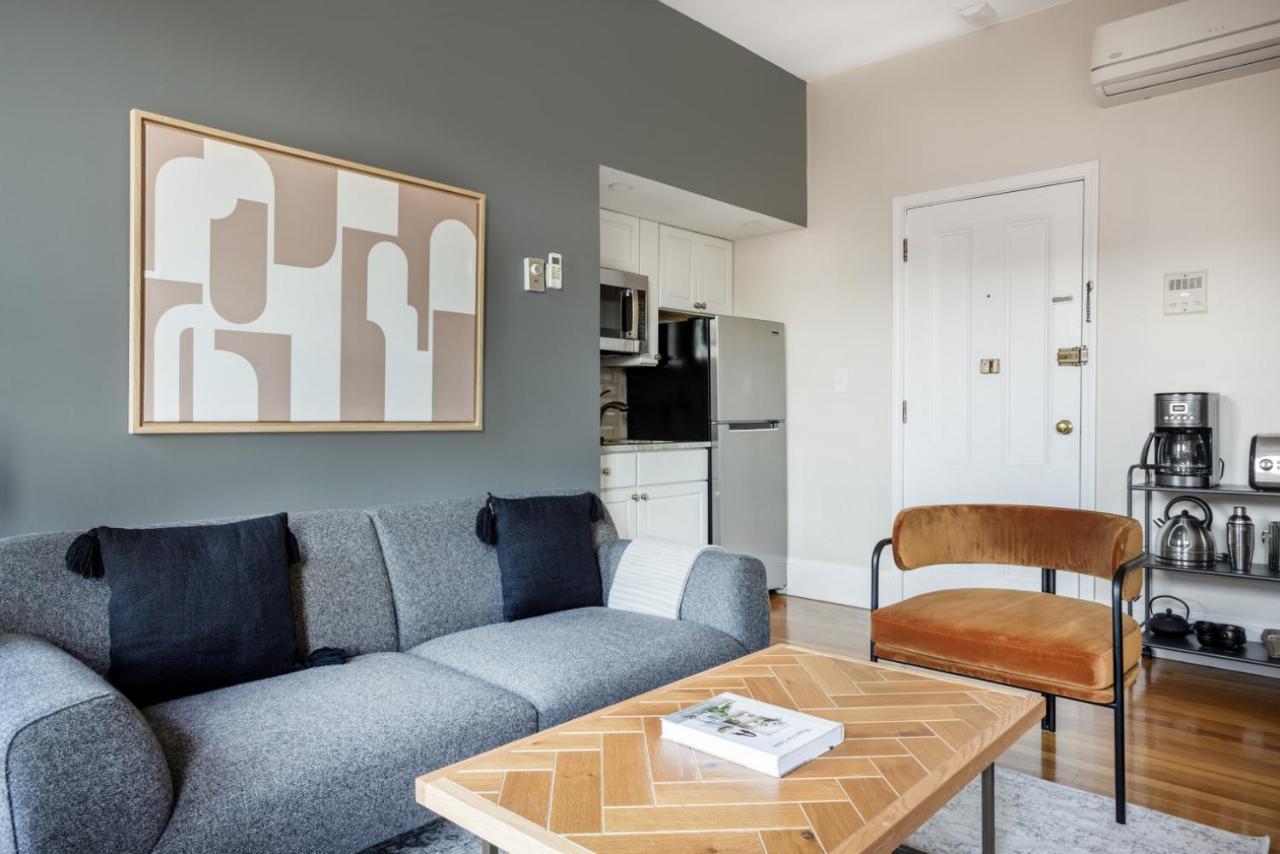 Back Bay 1br W Wd Nr Newbury St Bos-813 Boston