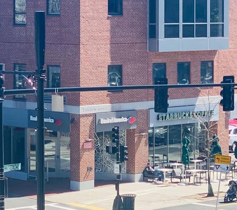 Harbor Views Modern North End Free Parking! Apartment *