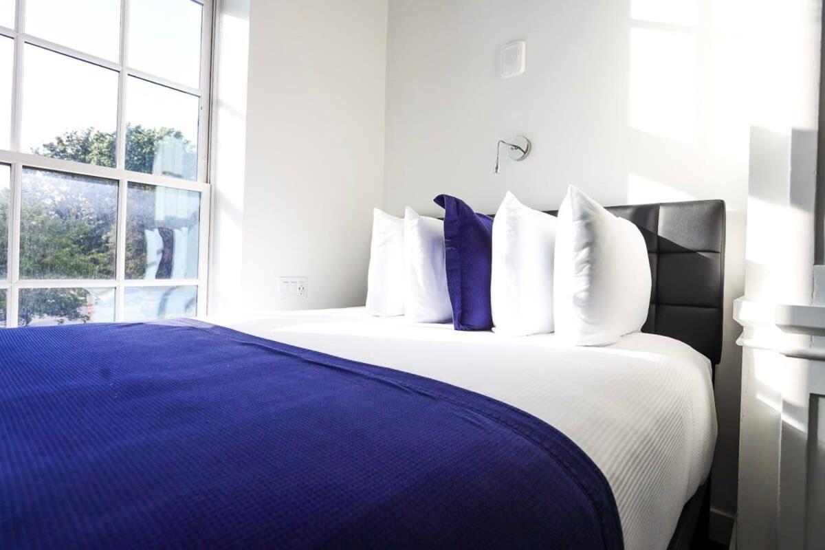 Stylish In Historic - Unit #209 Apartment