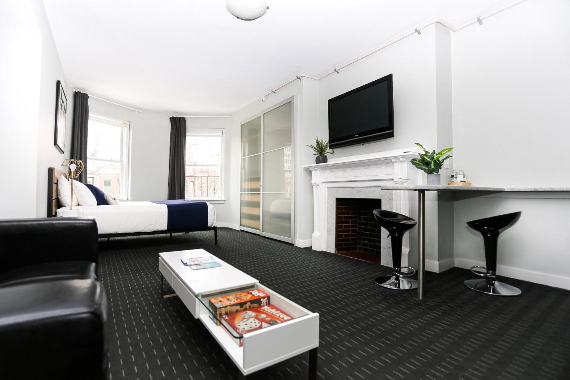 Apartment Charming On Boston's Iconic Newbury St. #8