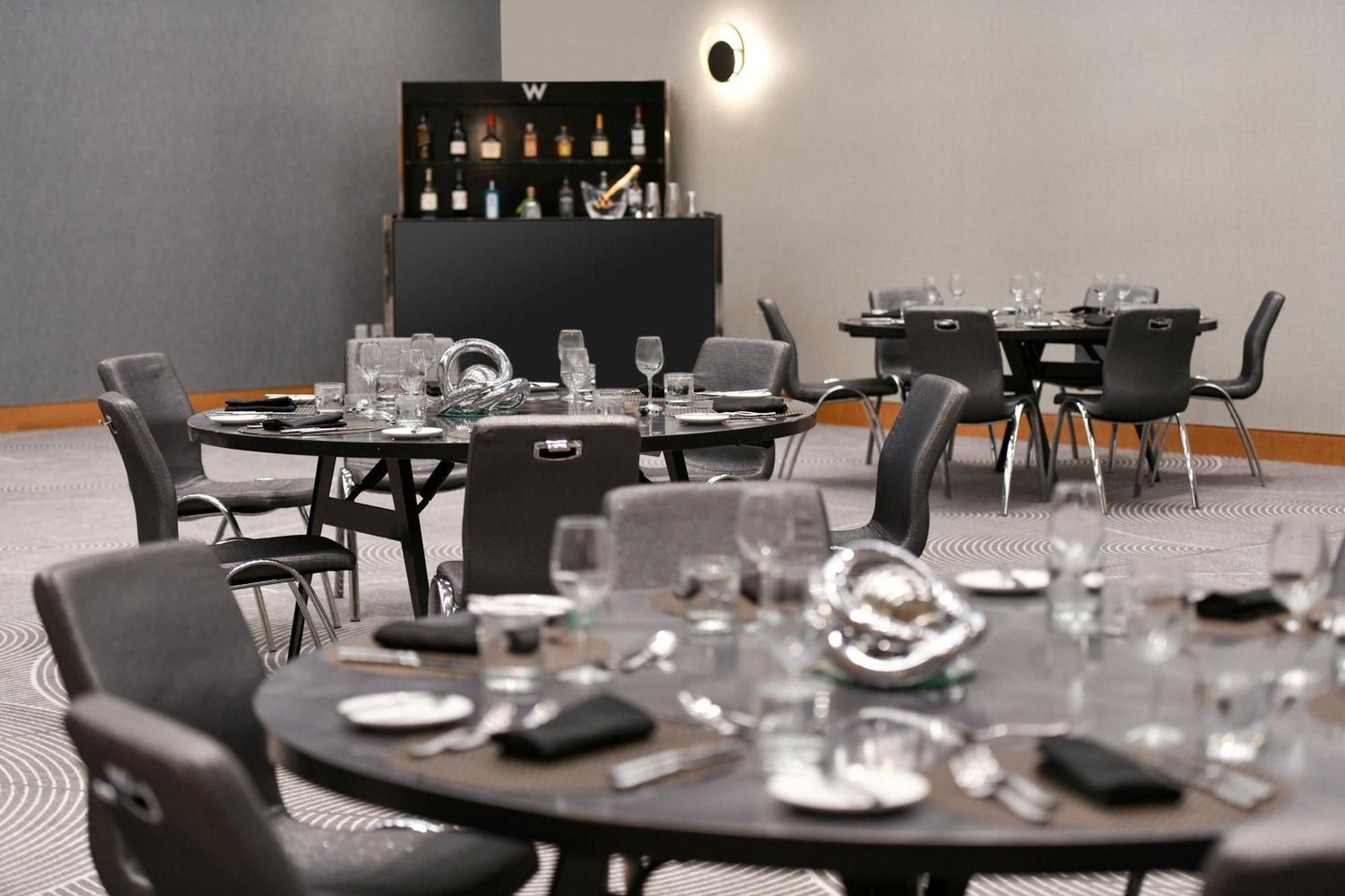 W Hotel 4*