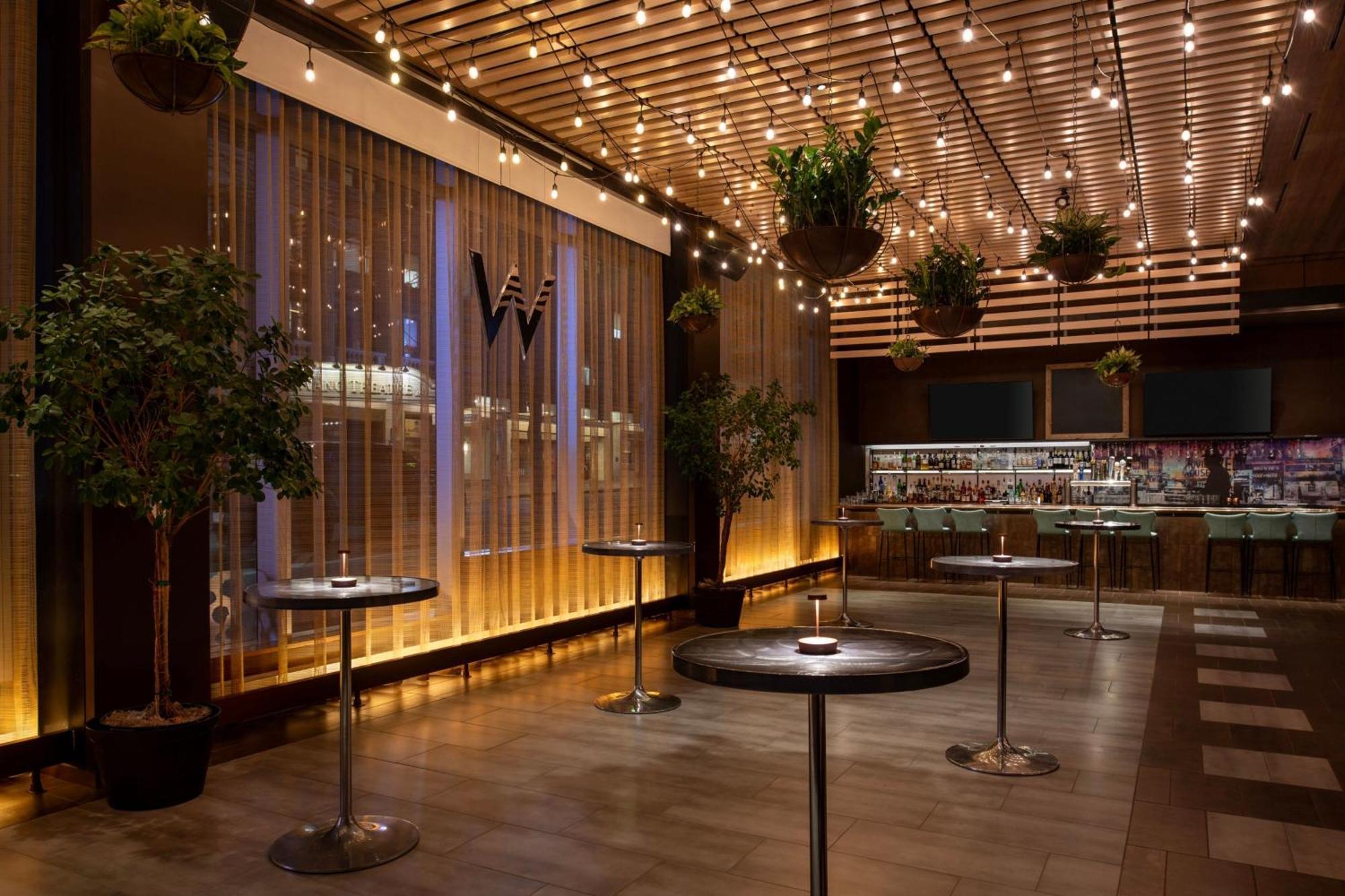 W Hotel 4*