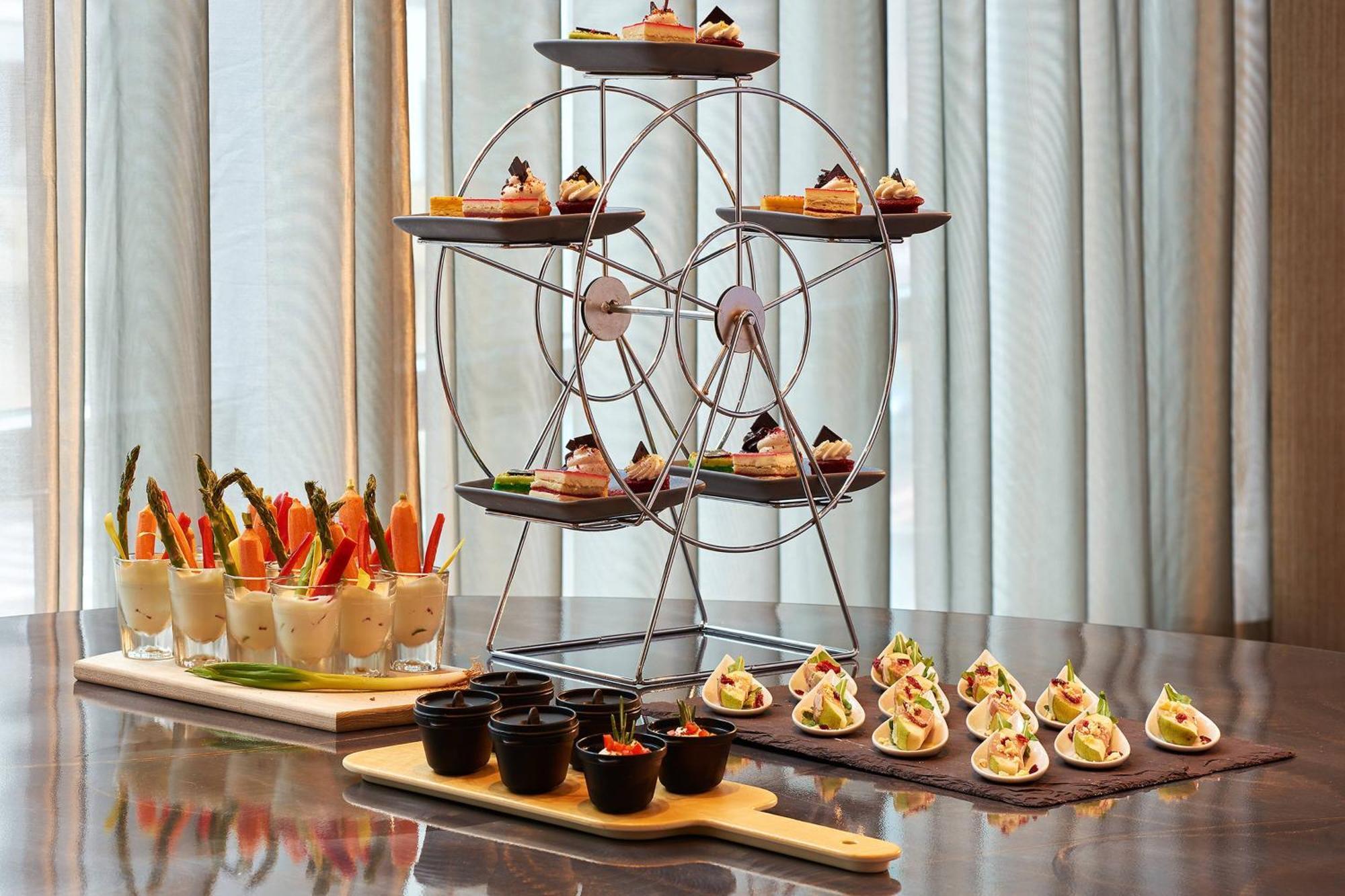 W Hotel 4*