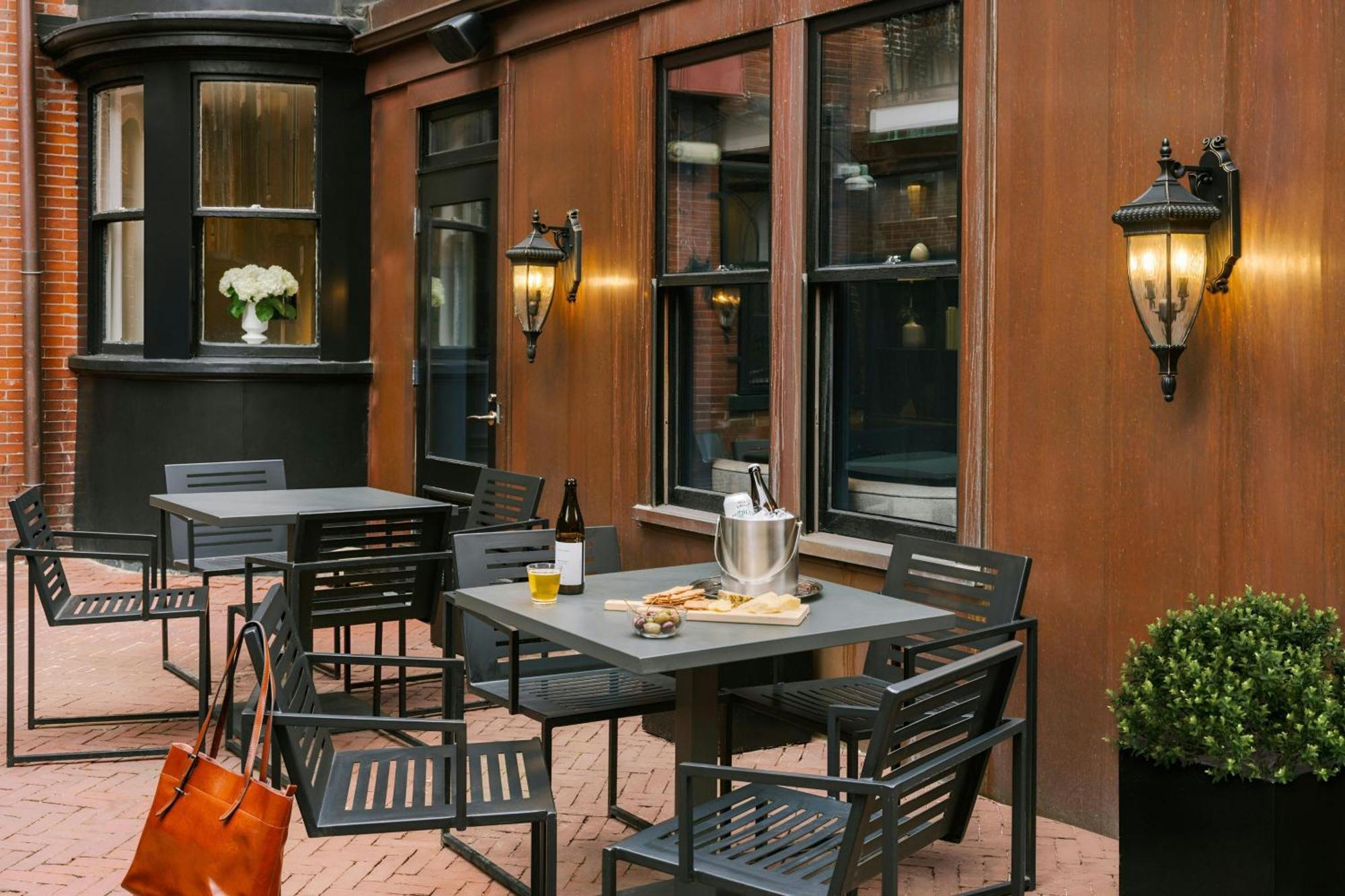 No. 284 Back Bay Hotel, Sonder Hotel