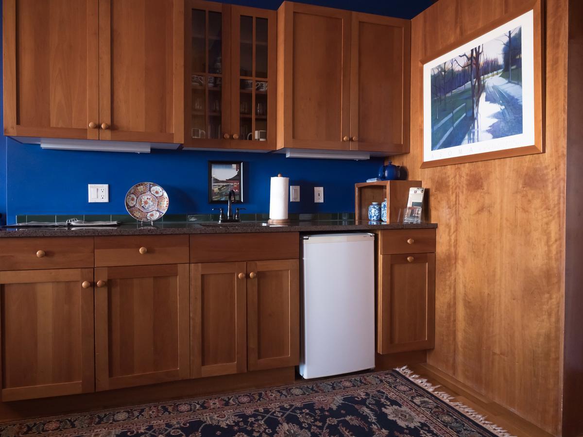 The Gryphon House 3* Boston