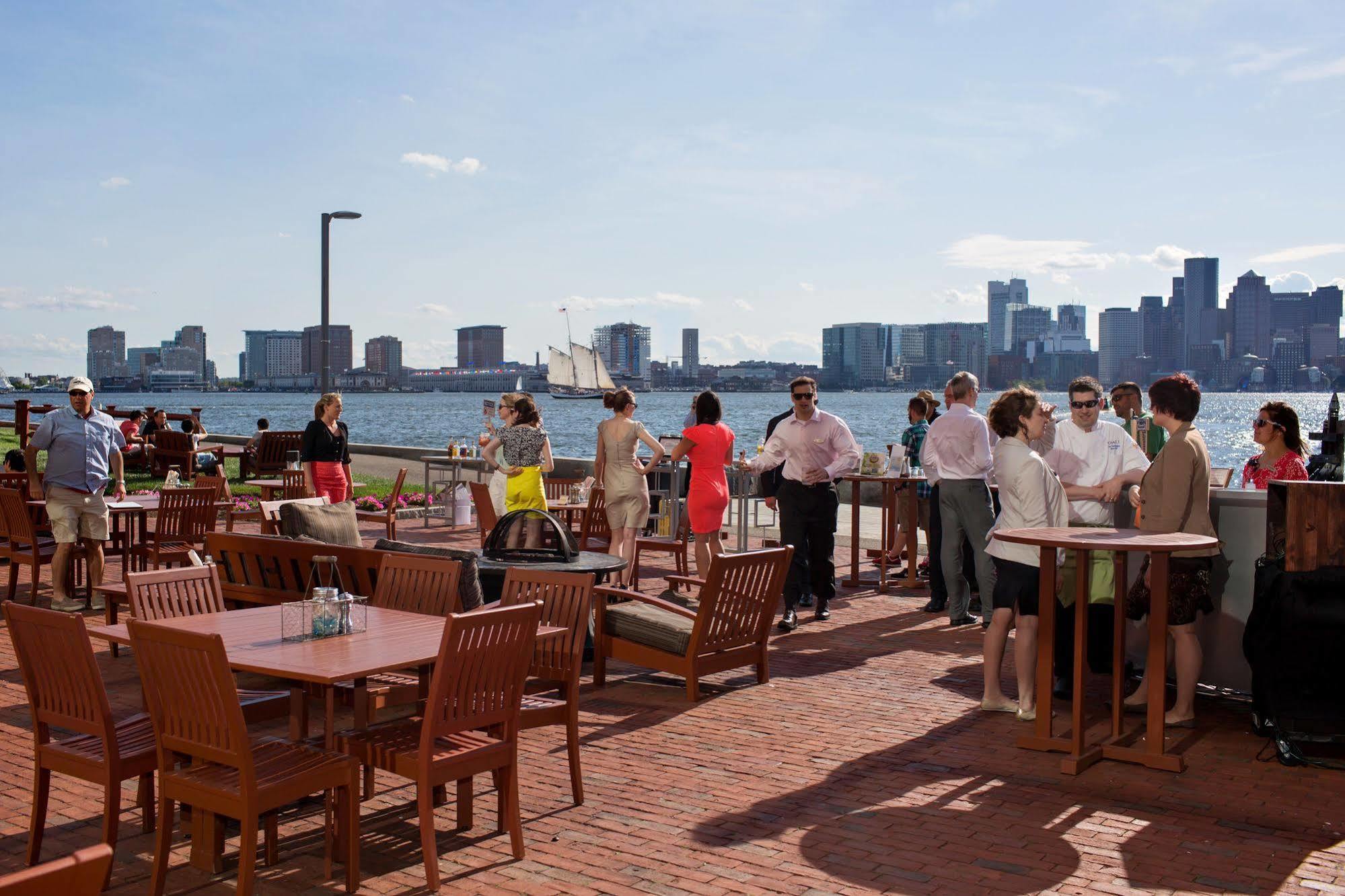 Hotel Hyatt Regency Harbor 4*