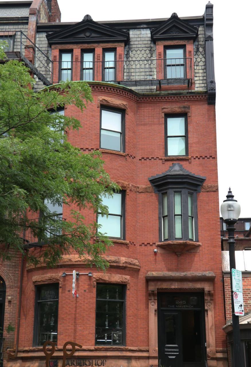 Charming On Boston's Iconic Newbury St. #8 * Boston