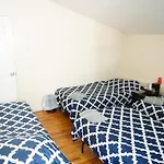 182 Bedrooms Near Fenway & Dowtown