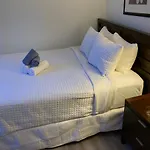 West End Corporate Lux 30 Day Rental