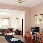 The Naughton Guest House-Close To Boston