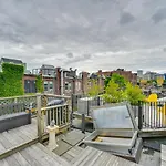 Cozy Boston Vacation Rental With Rooftop Deck!