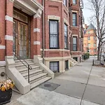 Back Bay 1Br Steps From Newbury T Bos-559