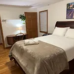 Boston Single Family House - Super Quiet And Private