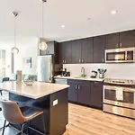 Private Apt Downtown Near Harbor - Via-719