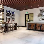 Gorgeous Apt With Pool Views - Alx-1118