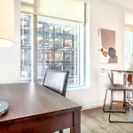 Spacious Apt Full Kitchen In Seaport - Alx-603