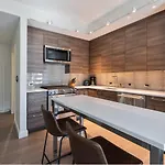 Luxury Apt In Heart Of Back Bay - 30-306