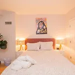 Luxury 2Bed, 2Bath, Near Bu, Hospitals, Fenway