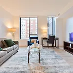 Luxury Apt With Kitchen & Gym