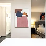 Modern Apt In Seaport - Alx-1103