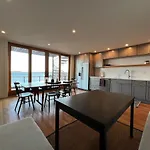 Waterfront Escape - Close To Airport & Downtown