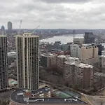 Luxury Apt Downtown-Hub-3201