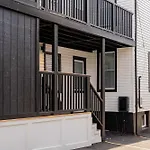 Modern East Boston 2 Bed 2 Bath