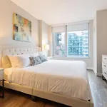 Luxury Apt With Gym In Seaport - Via-1512
