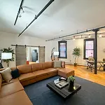 Open Concept 2 Bed Loft In Back Bay