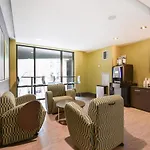 Global Luxury Suites At Boston Garden