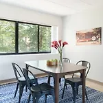 Modern 2Br In Brighton By Sonder