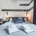 Posh Studio In Downtown Crossing By Sonder