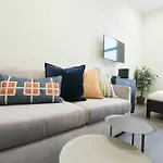 Serene Studio In Downtown Crossing By Sonder