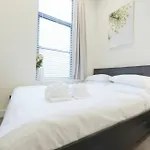 Serene Studio In Downtown Crossing By Sonder