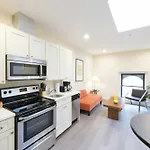 Colorful 1Br In Downtown Crossing By Sonder