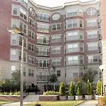 Global Suites At Victory Gardens