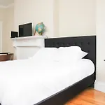 Posh Studio In Back Bay By Sonder