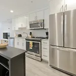 Loft Style 2Br In Downtown By Sonder