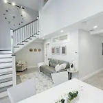Industrial 2Br In Downtown Crossing By Sonder