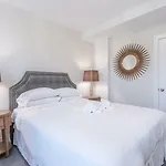 Grand 2Br In South End By Sonder