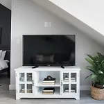 Lovely Studio In Downtown Crossing