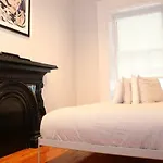 Charming & Stylish Studio On Beacon Hill #11