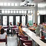 Charlesmark Hotel
