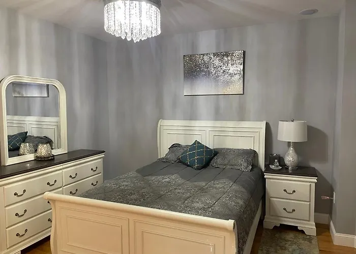 Boston Luxury 3 Bedroom Private Condo