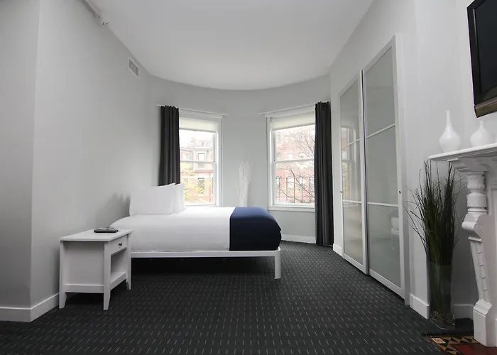 Stylish Newbury Street Studio, #4