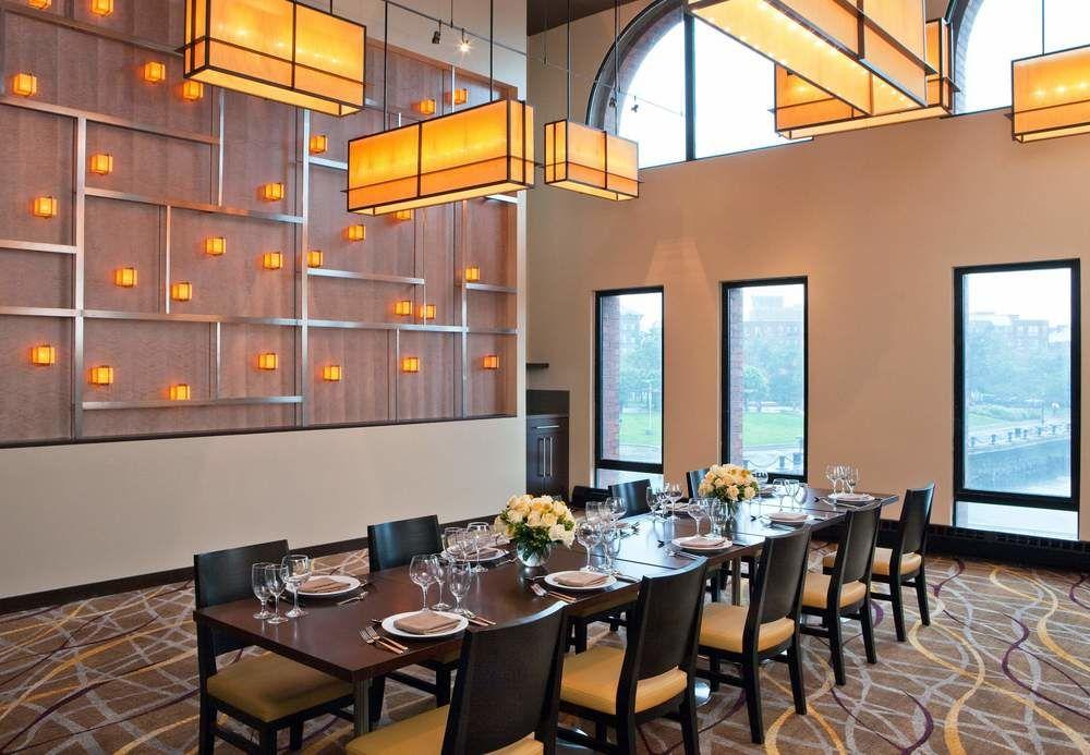 Marriott Long Wharf Hotel 4*